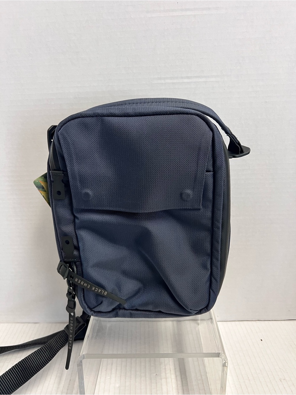 Black Ember Slate Blue Kompak